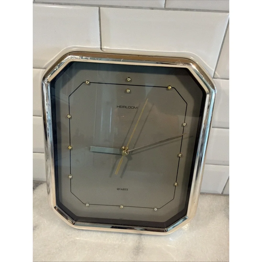 Rare Vtg Heirloom Quartz‎ Wall Clock Octagon Modern Art Deco Style Silver GW994
